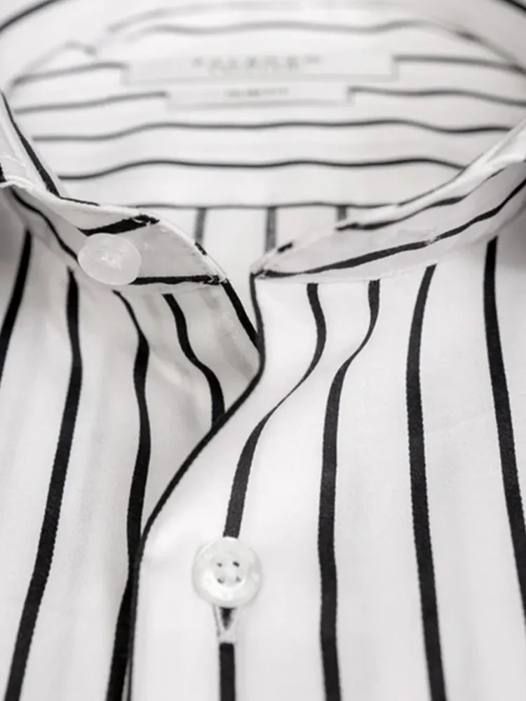 chemise_petit_col_franais_1-43.webp Palenzo Prêt-à-porter | Chemises | Chemise petit col français - Blanc et bleu marine rayures