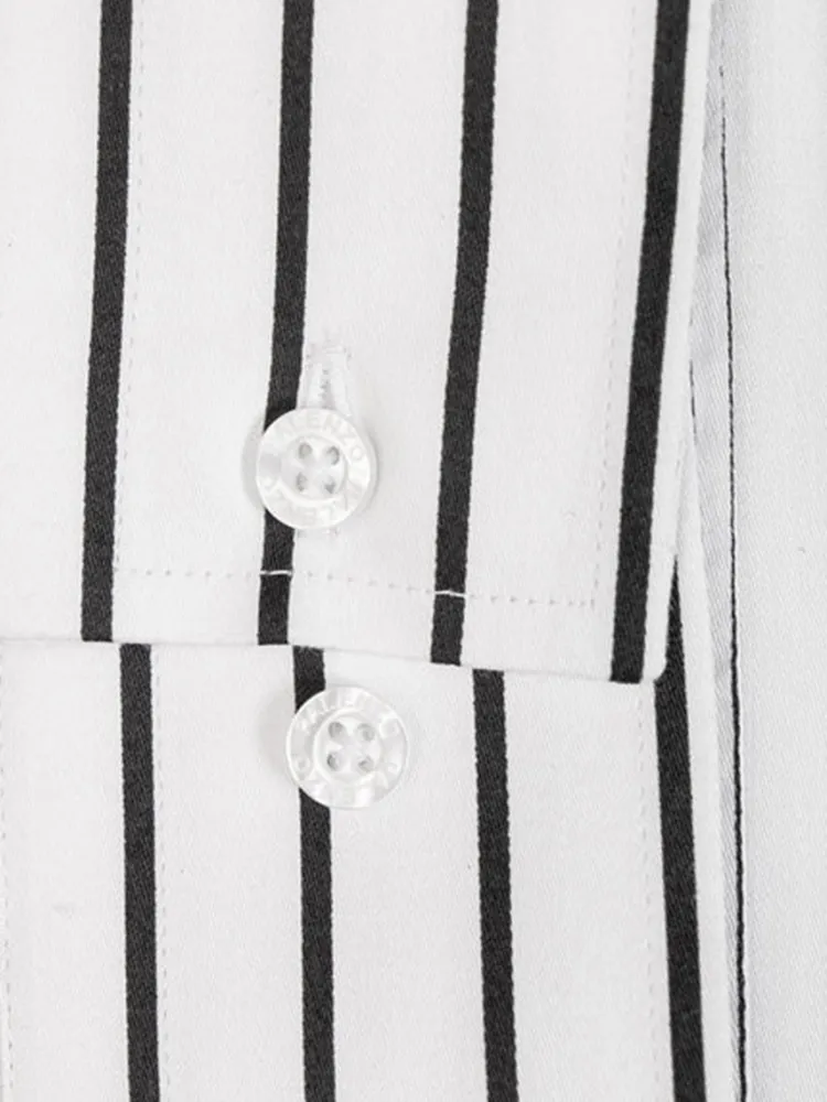 chemise_petit_col_franais_2-39.webp Palenzo Prêt-à-porter | Chemises | Chemise petit col français - Blanc et bleu marine rayures